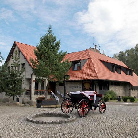 Hotel Wyrwidab Chodzież Esterno foto