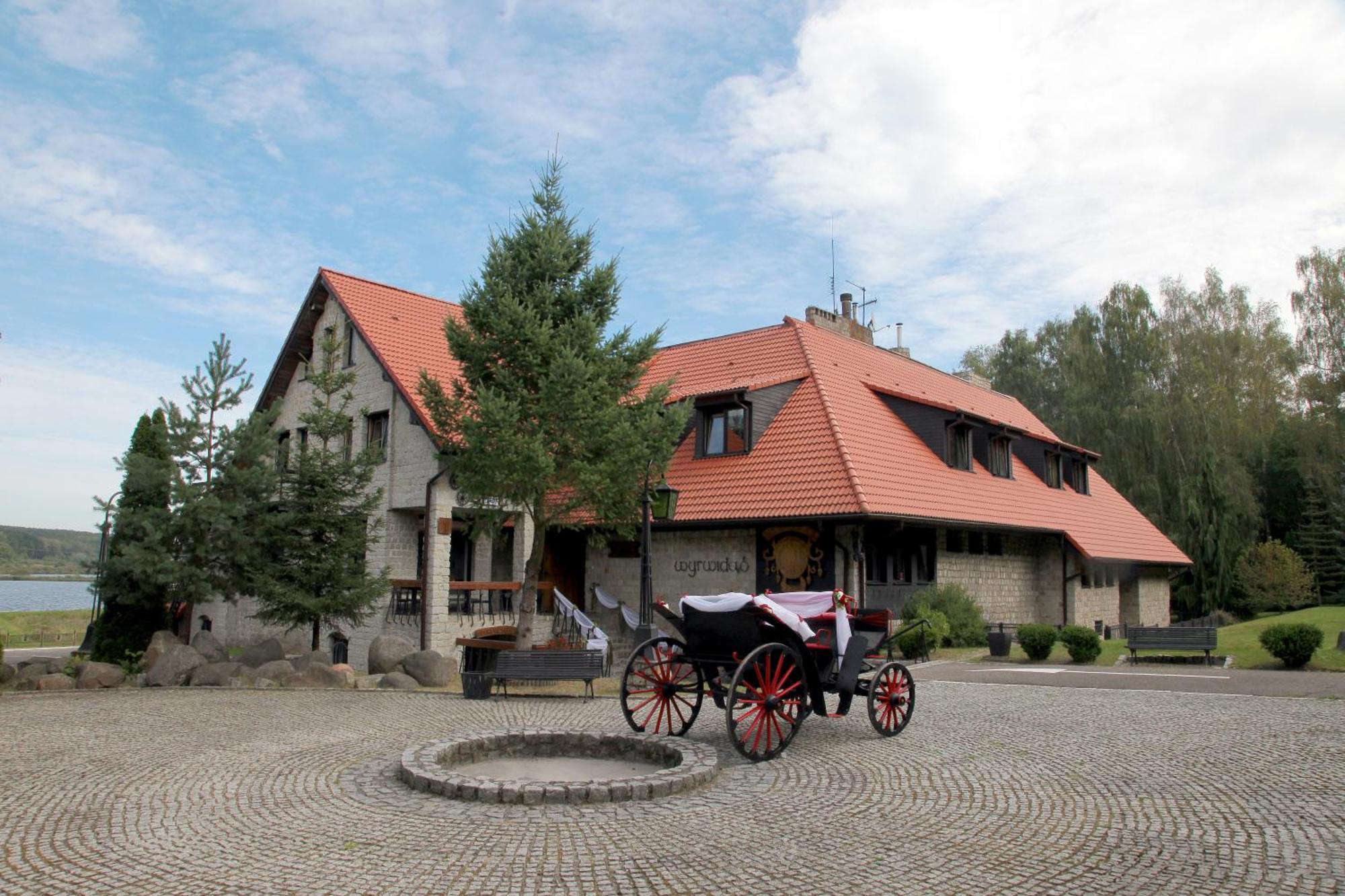 Hotel Wyrwidab Chodzież Esterno foto